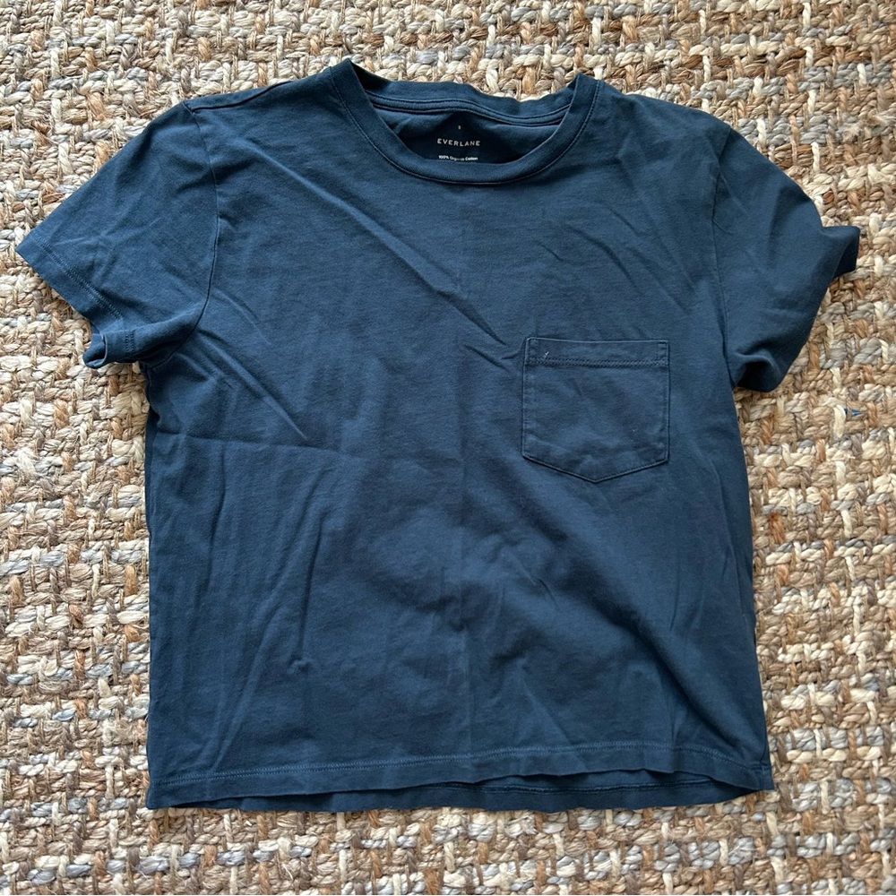 Everlane boxy crop pocket tee